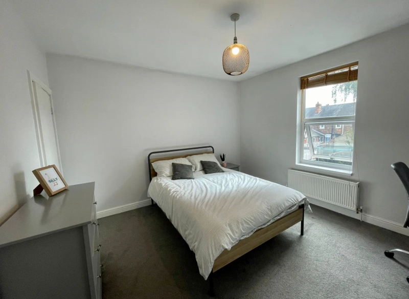 3 Bed - Bills Inclusive - Severn Street - Thumbnail 7